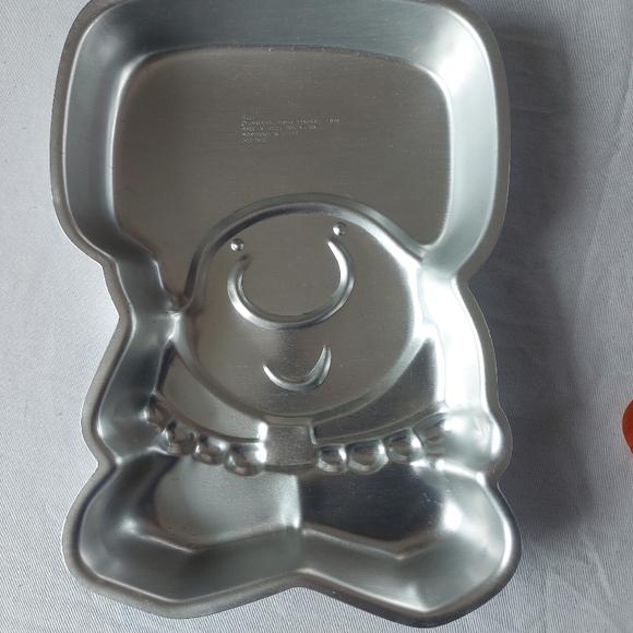 Wilton Ziggy Vintage Cake Mould Party Pan - Picture 3 of 6